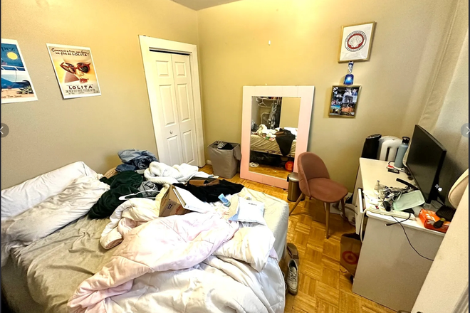 1 - NO FEE BU OFF campus 4 bed 1 bath Condo for rent 9/1/26 Move in!