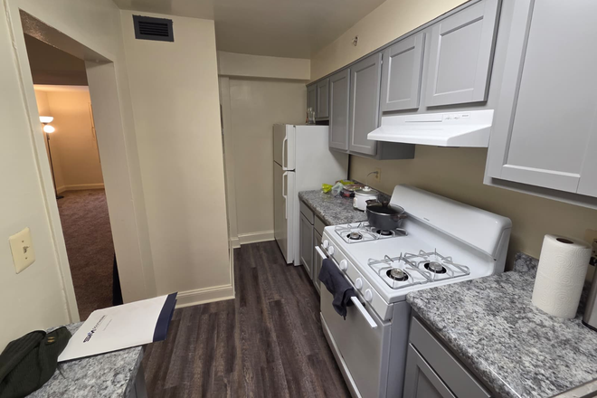 Kitchen - Graduate Gardens 2 Bed 1 Bath