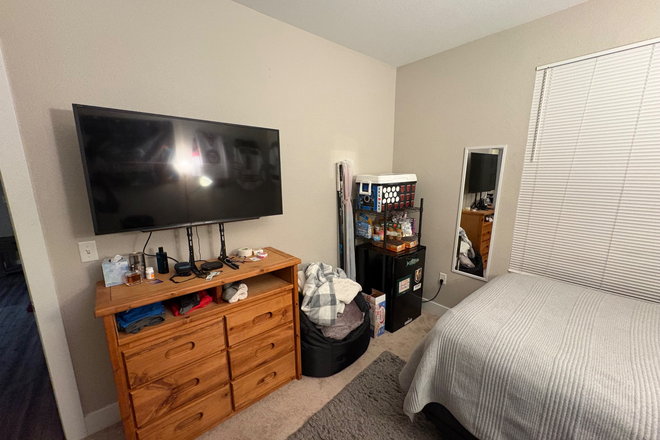 Bedroom - Gaslamp Apartments