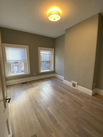 . - Renovated 4 bedrooms apt seconds from campus w/ LAUNDRY IN UNIT! Avail. 9/1/25!!