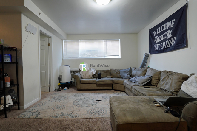 1 - SEPT 2026-Sweet Allston 3  bed/1.5 bath, H/HW inc. Big Rooms-No Broker Fee Apartments