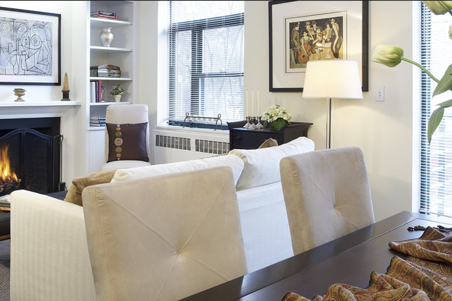 Example inside layout - Botanic Garden (one room in a HUH 2B1B), in-house laundry, quite neighborhood, convenient location!