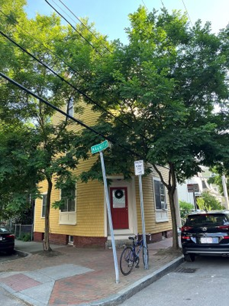 Street view - 2 Bedroom with study convenient to MIT and Harvard
