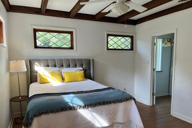 bedroom - NEW* 1 bed 1 bath mother in law suite with Laundry. Dog Friendly. 5 mins to Sullivans Beach House