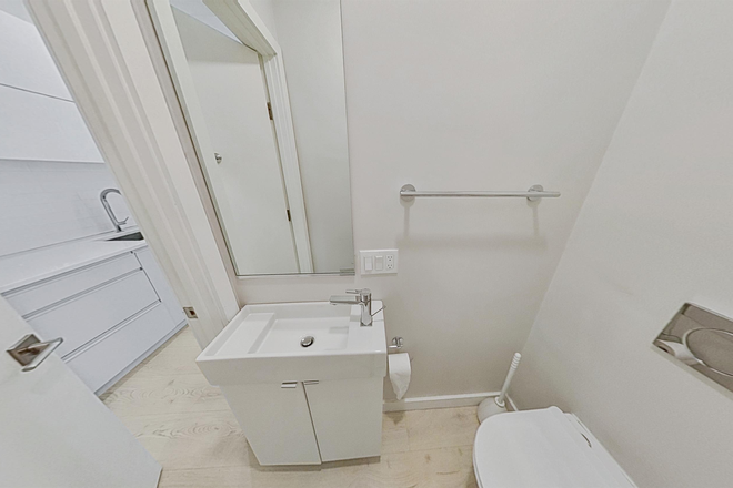 Bath - Worthington St 4 Bed 4 Bath Mission Hill Apartments