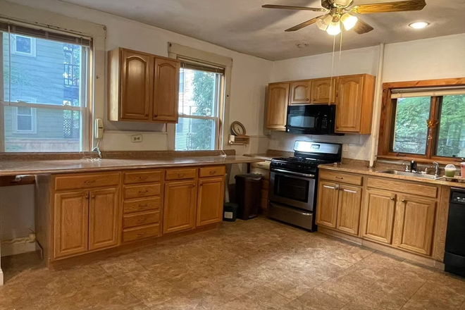 . - Gorgeous Recently Renovated 5 bed/2 bath - Avail NOW!!! Apartments