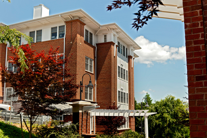 Outside Street View - Wertland Square Apartments