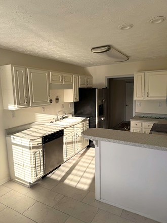 Kitchen - 4BR / 2BA Student House – Minutes to CCU – Ideal for 4 Roommates – 2026–2027 School Year