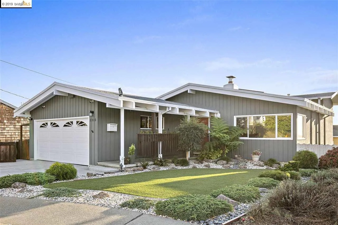 Exterior of property - ✨ Stunning Mid-Century Modern Home with Breathtaking SF Views. Close to UC Berkeley ✨