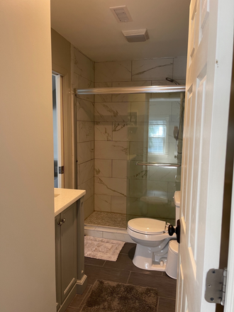 Shared bathroom - Furnished room for PU affiliate-Chestnut St-Princeton House