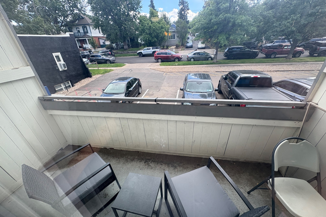 Balcony - LOOKING FOR SPRING SUBLEASE View House Apartments close to hill and campus