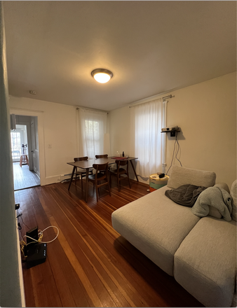 Living room/dining room - Winter sublet 1 room in a 2B1B apartment