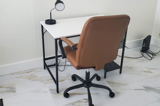 Desk..internet printer included - Lord Anson Arms Condo