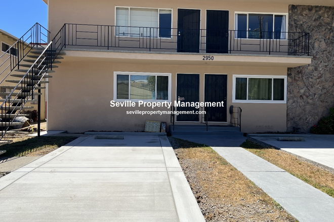 Exterior - Charming 2-Bedroom Apartment in Berkeley – Freshly Updated!