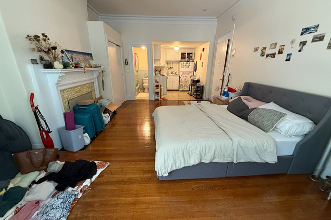 1 - 🌟 Prime Location Brookline Studio | Heat & Hot Water Included | Cat-Friendly | Available 9/1 Apartments