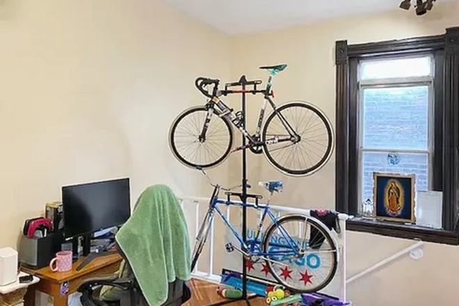 staircase/entrance - Room in 3 bed 2 bath apartment (10 min walk to SCE)