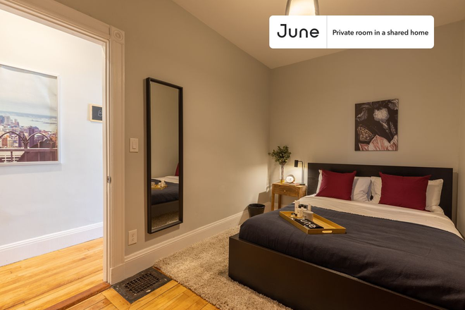 Photo - Private bedroom in 4 bed/2 bath Home