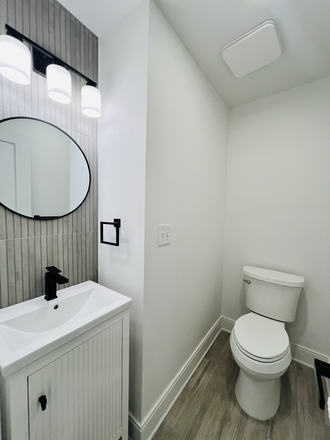 Half Bath - Large Two Level Apartment: Modern, Beautiful & Fully Renovated