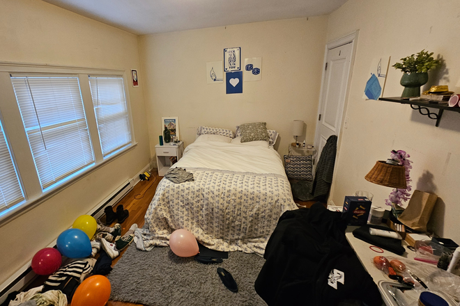 bed - Awesome 6 bed close to Campus on Greycliff Rd for 2027 Apartments