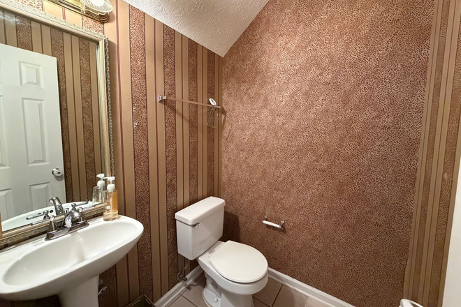 Photo - Asbury Hills Condominiums-2428 E. University,  Unit 807