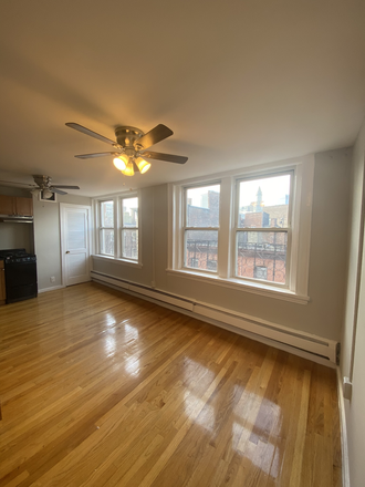 Call NOW for showings! 617-236-8550 - FLEET ST - GORGEOUS TRUE 2BR W/ LRG OPEN LIVING RM, LNDRY IN BLDNG, DW AVAIL *9/1/2026* IN NORTH END Apartments