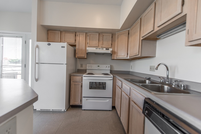 Kitchen - 2902 Bellevue Apartments