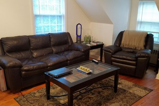 Living room - Furnished 2BR apt-127 Washington Rd-Princeton Junction