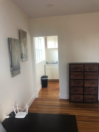 living room - Bright, newly renovated, top floor corner unit steps from Harvard and MIT Condo