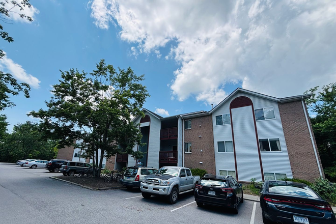  - 3 Bedroom, 2 Bath Condo
