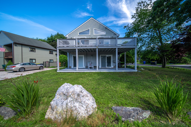 44 Lake Rd - Front View - Bonnet Shores  - 4 Bed - 2 Bath House  Off Street Parking - Deck with BBQ Grill