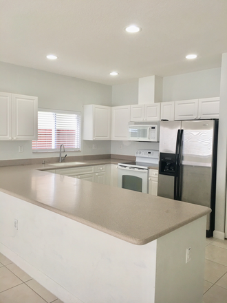 Kitchen - EUROPEAN COVE QUIET & PEACEFUL $550 A MONTH SHARED ROOM,  & $300 SECURITY INCLUDES ALL UTILITIES House