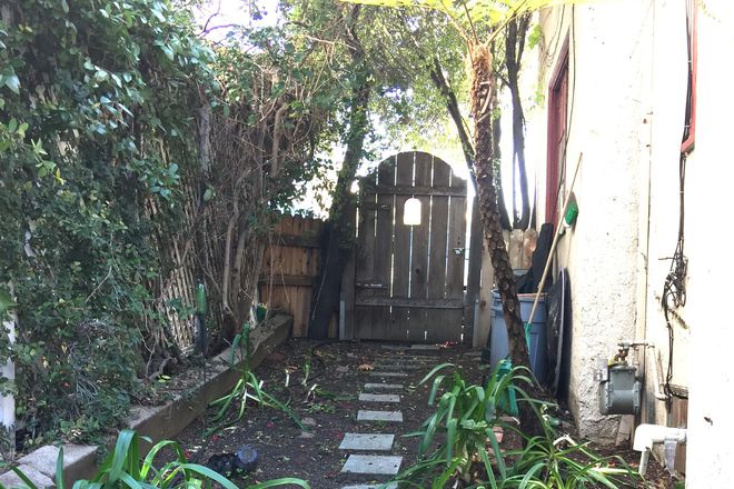 Entrance - Lovely in-law studio on Indian Rock