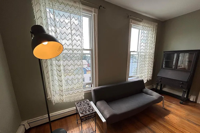 Living Area - Furnished Studio Apartment Minutes from Harvard and MIT!