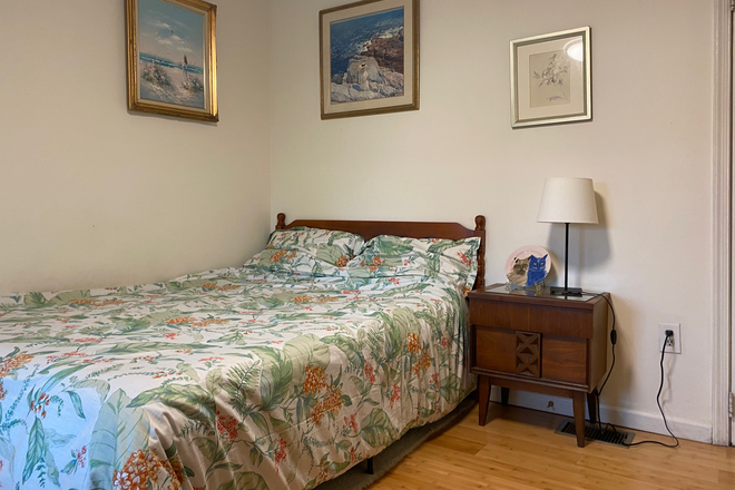 Bedroom with full size bed - 20 Min. Walking to Engineering Bldgs,  3 Min. walking to Lidl --- House