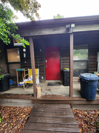 Front Entry - Private room with loft & private bathroom in shared suite off of JPA