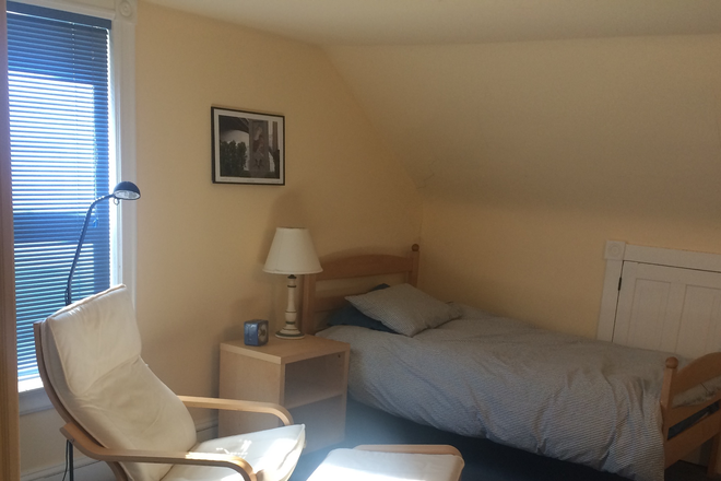 Bedroom - Short term:Furnished room w/private bath in shared home-Chestnut St-Princeton