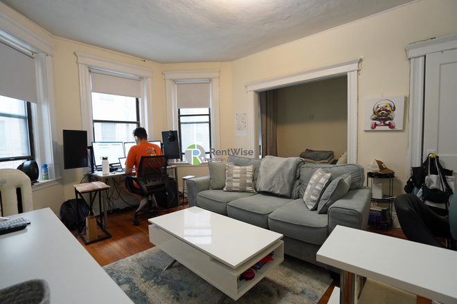 1 - SEPT 2025-Packards Corner. H/HW inc. Elevator. Pets Ok! 1 MONTH FREE! NO BROKER FEE!!