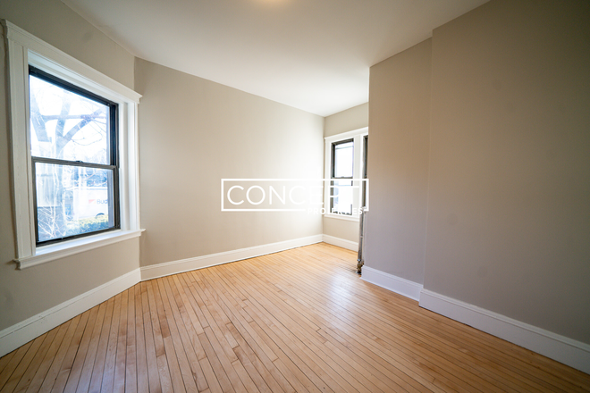 19 Pleasant #2 - [June 1st][No broker fee] 3 beds 2 baths near Central Sq [Laundry in unit] Apartments