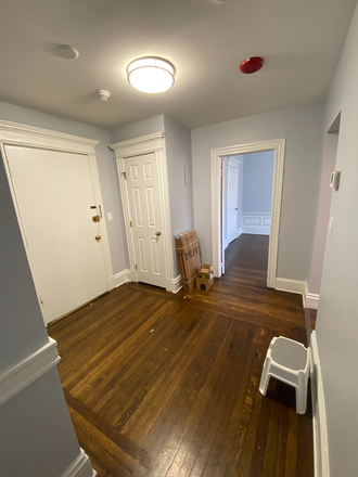 In Unit Common Area - COMMONWEALTH AVE. FLEXIBLE LAYOUT! 1 BED OR 2 BED! Apartments