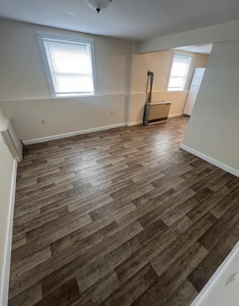 Living space - 2 Bedroom Duplex