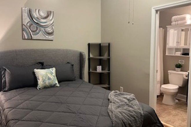 Bedroom 3 - Queen bed - Property close to MUSC, Roper, VA Hospital and College of Charleston Duplex