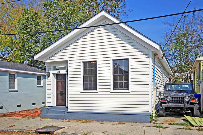 Outside - 3 Bedroom Newly Renovated Home Walking Distance to MUSC Off Street Parking