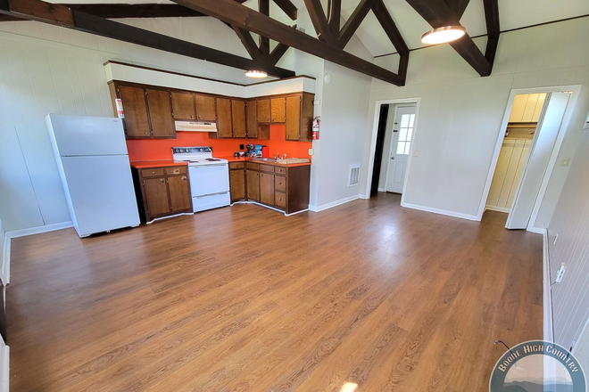 Photo - 245 Bamboo Road Apartments