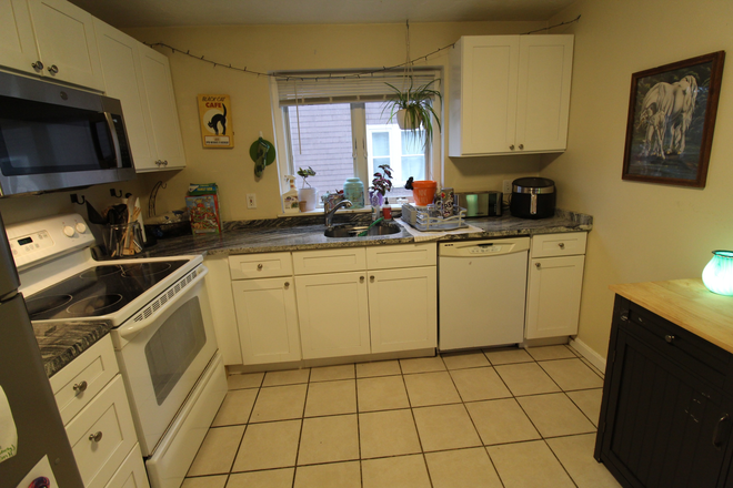 3 - Cozy 2 bed near the T, pets negotiable, parking included. Apartments