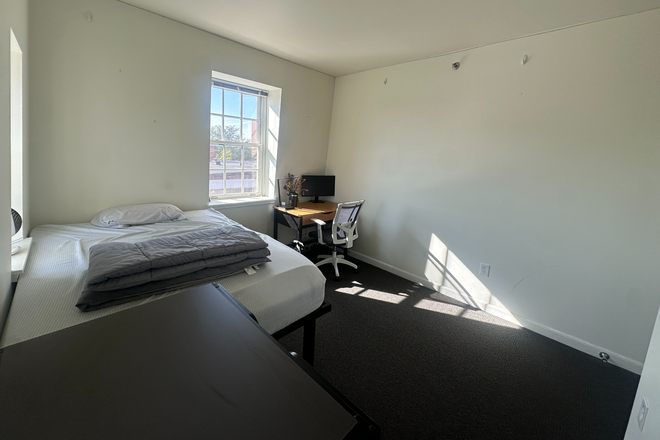 Bedroom - 616 MONROE ST, Apt D
