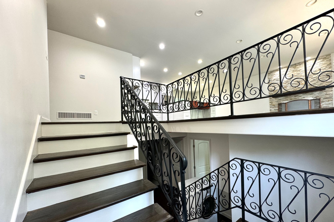 Stairs - $685/month private bedroom for rent walking distance to West Town Mall. House