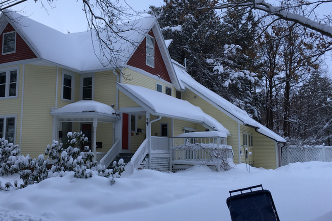 exterior in winter - Apartment in owner-occupied house on quiet street in Amherst Center