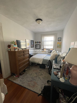 a - Large 1 bedroom *no broker fee Condo