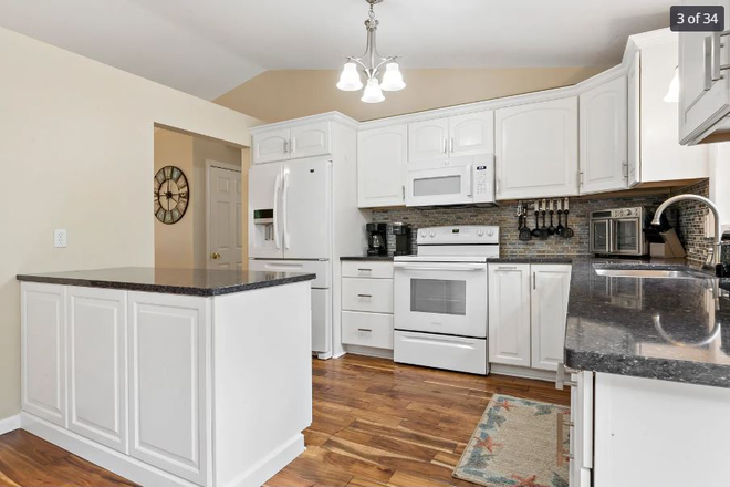 Kitchen space - Bright & Comfortable Richmond Home — Nature Trails Nearby