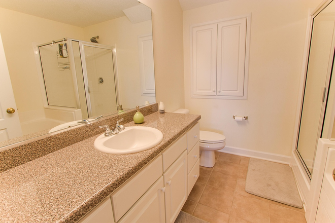 Bathroom (shower + tub) - Room Available in Whitney Lake Townhome